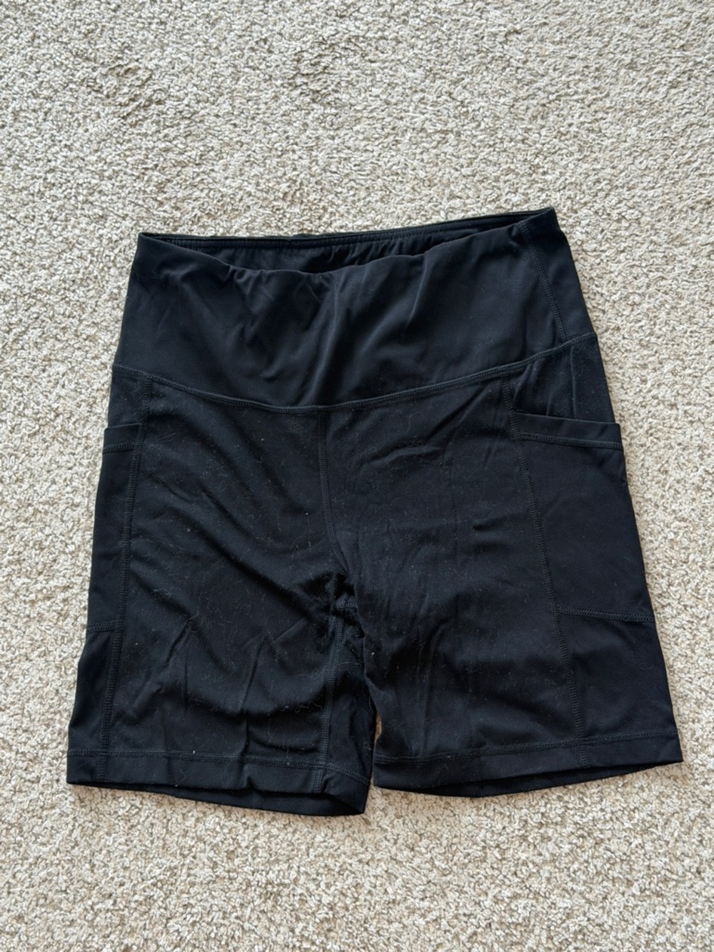 Women's Black High-Waist Bike Shorts with Phone Pockets